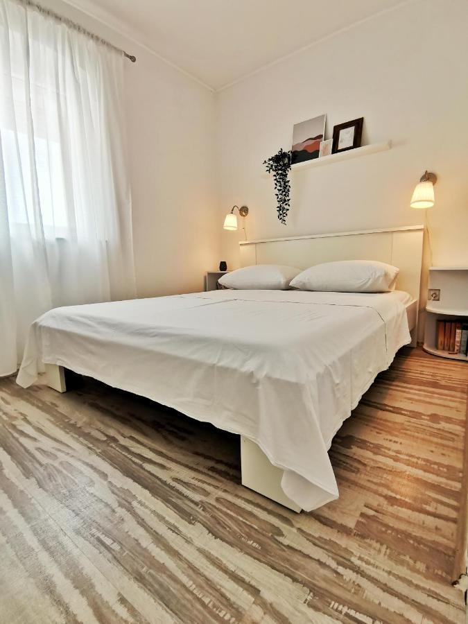 Apartment Roman Betina  Eksteriør bilde
